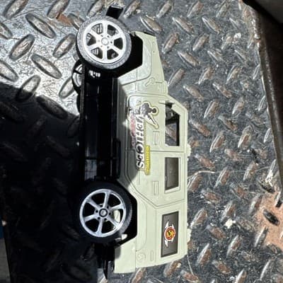toy SUV car - Thumbnail 3