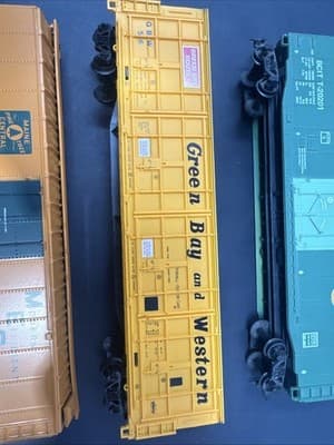 AHM HO SCALE MAINE CENTRAL 50FT BOX CAR MEC 9013 ORANGE TRAIN CAR +3 More New - Thumbnail 3