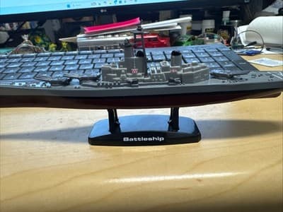 Motormax Appx 23cm Long Diecast 76786 - Battleship - Grey/Brown - Image 1
