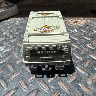 toy SUV car - Thumbnail 4