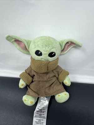 Disney Parks The Mandalorian The Child Baby Yoda Shoulder Magnet Plush Talks - Image 1