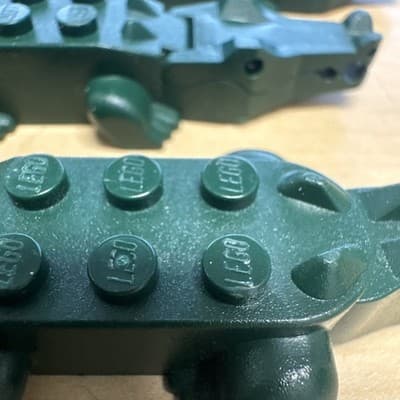 Lego Alligator minifigures lot of 3 - Thumbnail 2