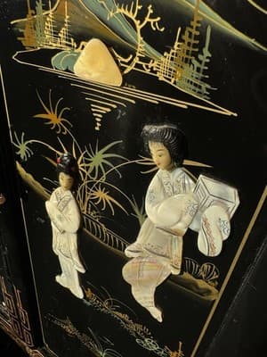 Elegant Chinese Chinoiserie Black Lacquer & Mother of Pearl Cabinet 3x2x1 Ft - Thumbnail 10