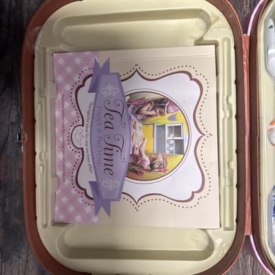 SpiceBox Tea Time Paint & Pretend Kit Suitcase Children's Tea Set Pretend Play - Thumbnail 3