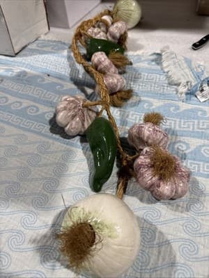 Vintage Ceramic Glazed Onions Paper & Garlic Braided Hanging Jute Rope - Thumbnail 2