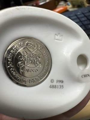 Precious Moments 488135 "Delivering Good News to You" 25th Anniversary Porcelain - Thumbnail 3
