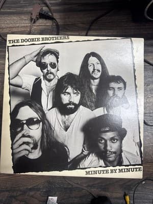 THE DOOBIE BROTHERS MINUTE BY MINUTE 12" LP VG+ VINYL RECORD WARNER 1978 - Image 1