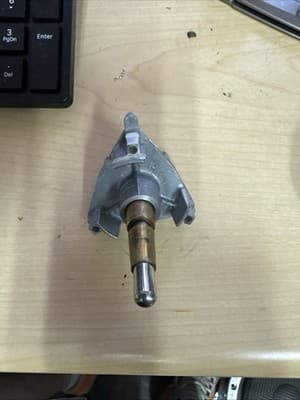 Technics SL-1200 MK2 PARTS - Spindle - Thumbnail 2