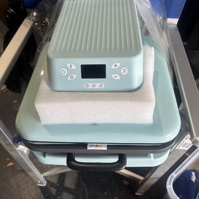 HTVRONT Auto Heat Press Machine 15 x 15 Heat Press Machine Brand New - Image 1