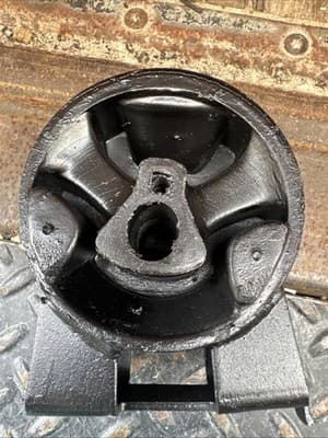 Engine Mount Front/ Motor Mount Mopar,Dodge Avenger,Chrysler Sebring 05085078AC - Image 1