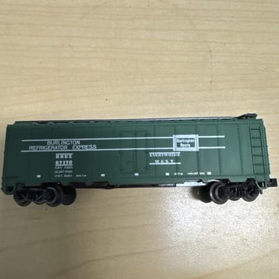 BURLINGTON-REEFER #4885 SCALE - Thumbnail 3