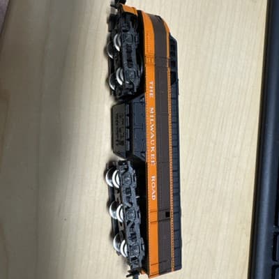 Atlas Southern Pacific Locomotive #2123 FM C - Thumbnail 3