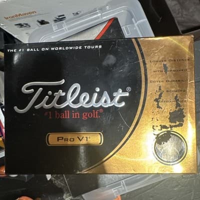 Titleist PRO V1 GOLF BALLS 1 Dozen NEW 12 Golf Balls NIB! - Image 1