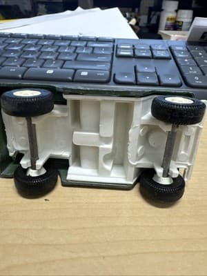 Tootsietoy Army Green Metal Body Willys Jeep USA 453628 4'' L 1 3/4'' W Rare Vtg - Thumbnail 4