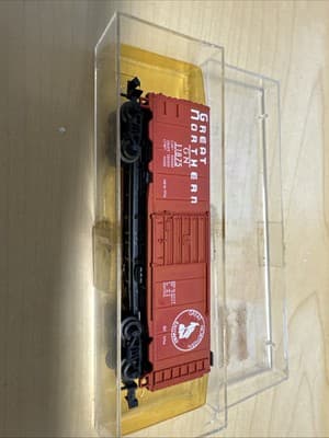 Vintage TRIX Made in Austria N Scale Great Northern GN 11875 Red Boxcar - Thumbnail 5