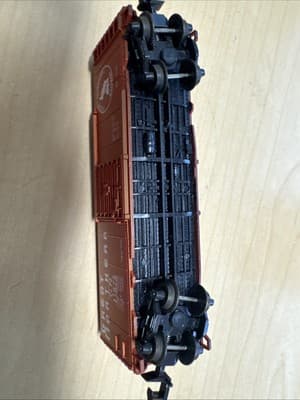 Vintage TRIX Made in Austria N Scale Great Northern GN 11875 Red Boxcar - Thumbnail 3