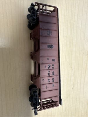 AHM N Scale Southern Pacific 4 Bay Gondola SP 460604 - Thumbnail 2