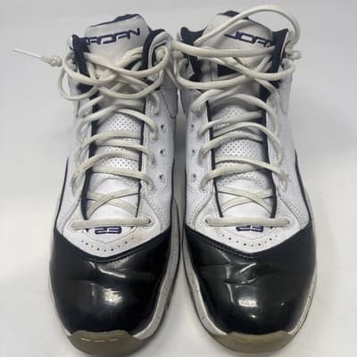 Men’s Size 10 Jordan B’Loyal White/court Black-Purple - Image 1