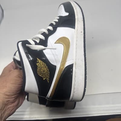 Jordan 1 Mid SE Patent Black Gold Size 10 - Thumbnail 5