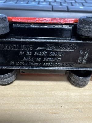 MATCHBOX LESNEY SUPERFAST BLAZE BUSTER NO.22 1975 DIECAST VINTAGE Fire truck - Thumbnail 5