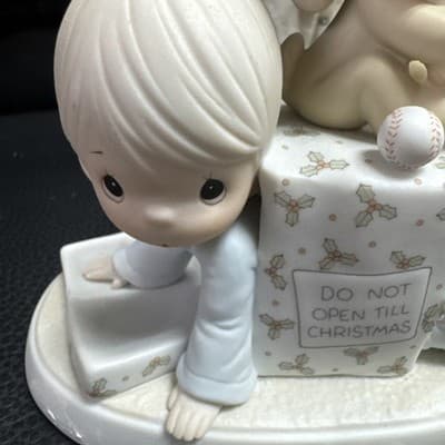 Precious Moments Retired Figurine Mint Boy, Puppy, Baseball, 1989 Christmas Box - Thumbnail 2