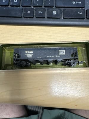 UNKNOWN MAKE N SCALE EJ & E OPEN HOPPER