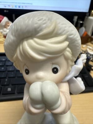 PRECIOUS MOMENTS FIGURINE--IT'S SO UPLIFTING TO HAVE A FRIEND LIKE YOU - Thumbnail 2