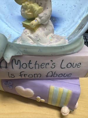 2003 Precious Moments A Mother's Love Water Globe Music Box “Brahms Lullaby” - Thumbnail 2