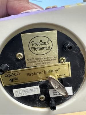 2003 Precious Moments A Mother's Love Water Globe Music Box “Brahms Lullaby” - Thumbnail 3