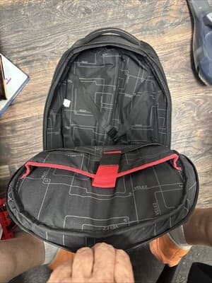 Velez Backpack/Carryon with telescope handle and wheels - Thumbnail 7