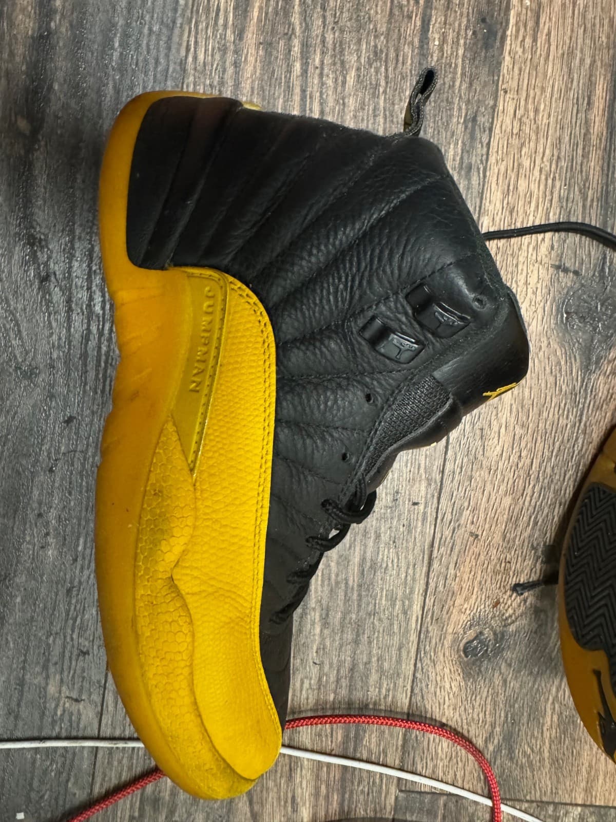 Air Jordan jump man 23 Sneakers Black/yellow size 8 - Thumbnail 8