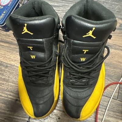 Air Jordan jump man 23 Sneakers Black/yellow size 8 - Image 1