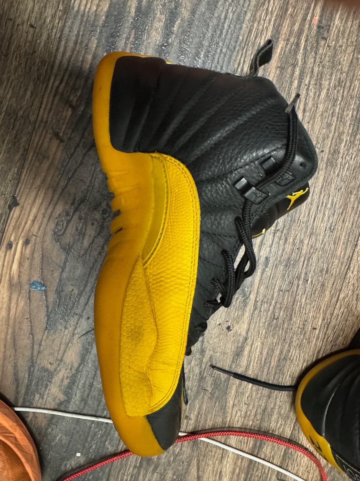 Air Jordan jump man 23 Sneakers Black/yellow size 8 - Thumbnail 6