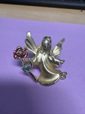 Vintage Signed Guisti Gigio Angel Holding A Rose Pin Fabulous!! - Image 1