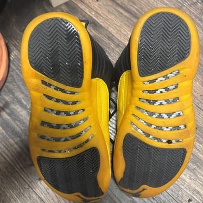 Air Jordan jump man 23 Sneakers Black/yellow size 8 - Thumbnail 4