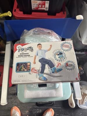 Disney Robots Electronic Robot Boots RoBoots Playset - Thumbnail 2