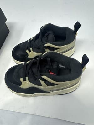 Jordan 4 RM Black Light Bone Size 9c - Thumbnail 2