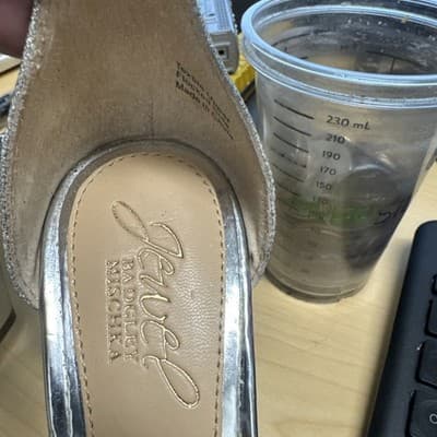 Badgley Mischka Metallic Silver Leather Heels Size 5.5 Elegant Strappy Sandals - Thumbnail 3