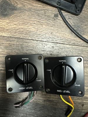 Yamaha NS-1000M Mid and High Range Tone Control Pots with Screws OEM Tested - Image 1