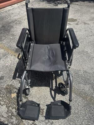 FREEZY By QUICKIE folding WHEELCHAIR Lightweight - Thumbnail 10
