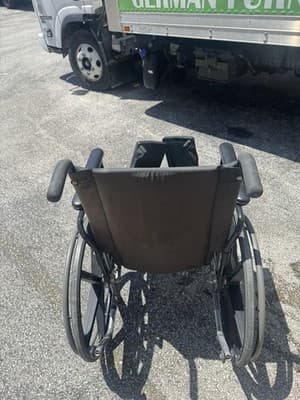 FREEZY By QUICKIE folding WHEELCHAIR Lightweight - Thumbnail 3