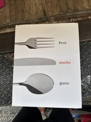 Hirka Roca Rey Dietschi / Perú Mucho gusto two books in protective slipcase 1st - Image 1