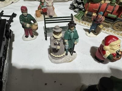 Lot of Vintage Ceramic Christmas Village Houses Accessories Railroad Station - Thumbnail 7