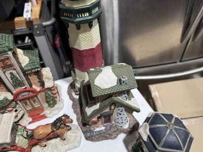 Lot of Vintage Ceramic Christmas Village Houses Accessories Railroad Station - Thumbnail 5