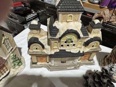 Lot of Vintage Ceramic Christmas Village Houses Accessories Railroad Station - Thumbnail 3