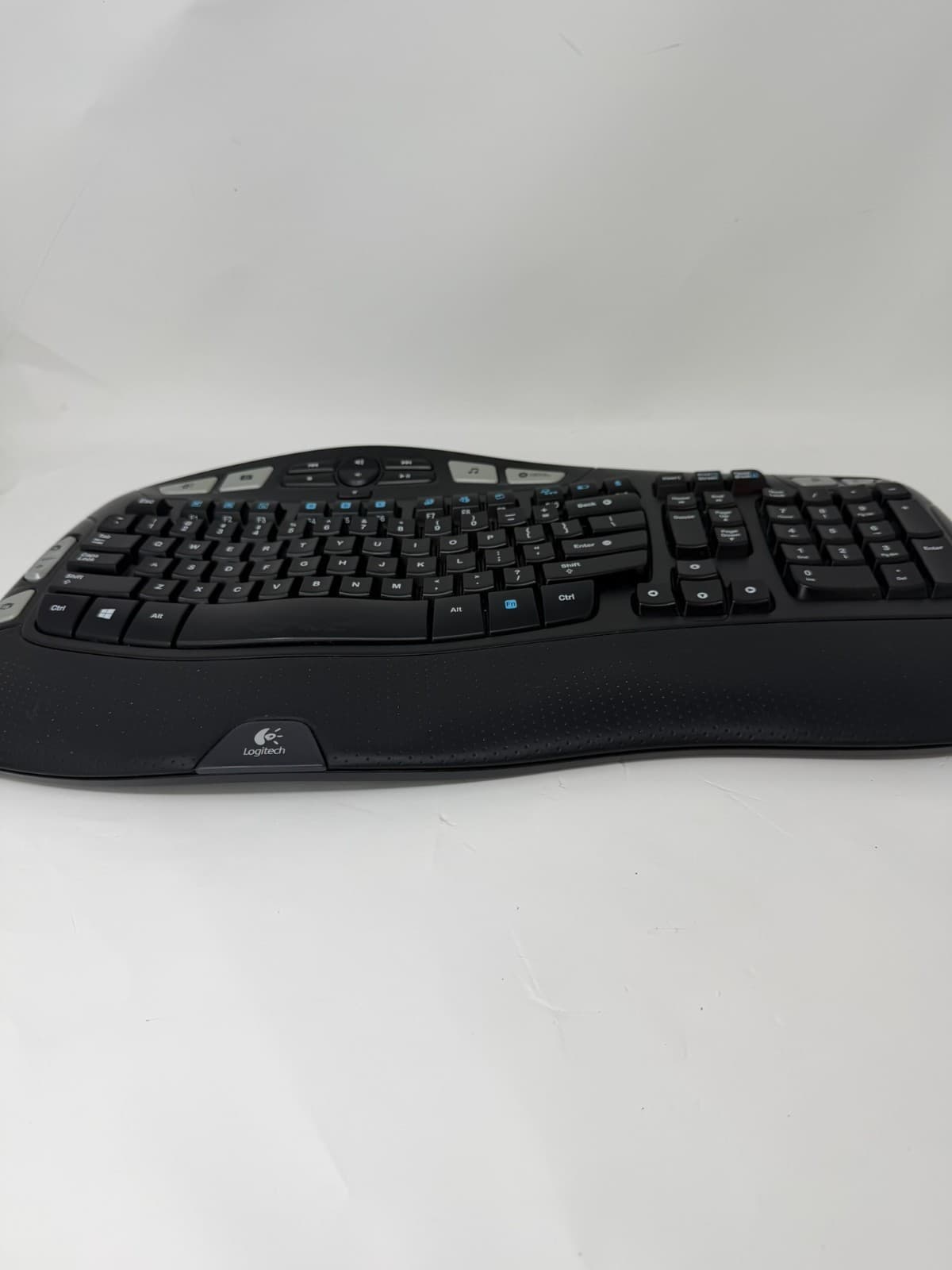 Logitech K350 ( Y-RBN90 ) Wireless Comfort Wave Ergonomic Keyboard W/ UNIFY USB - Thumbnail 2