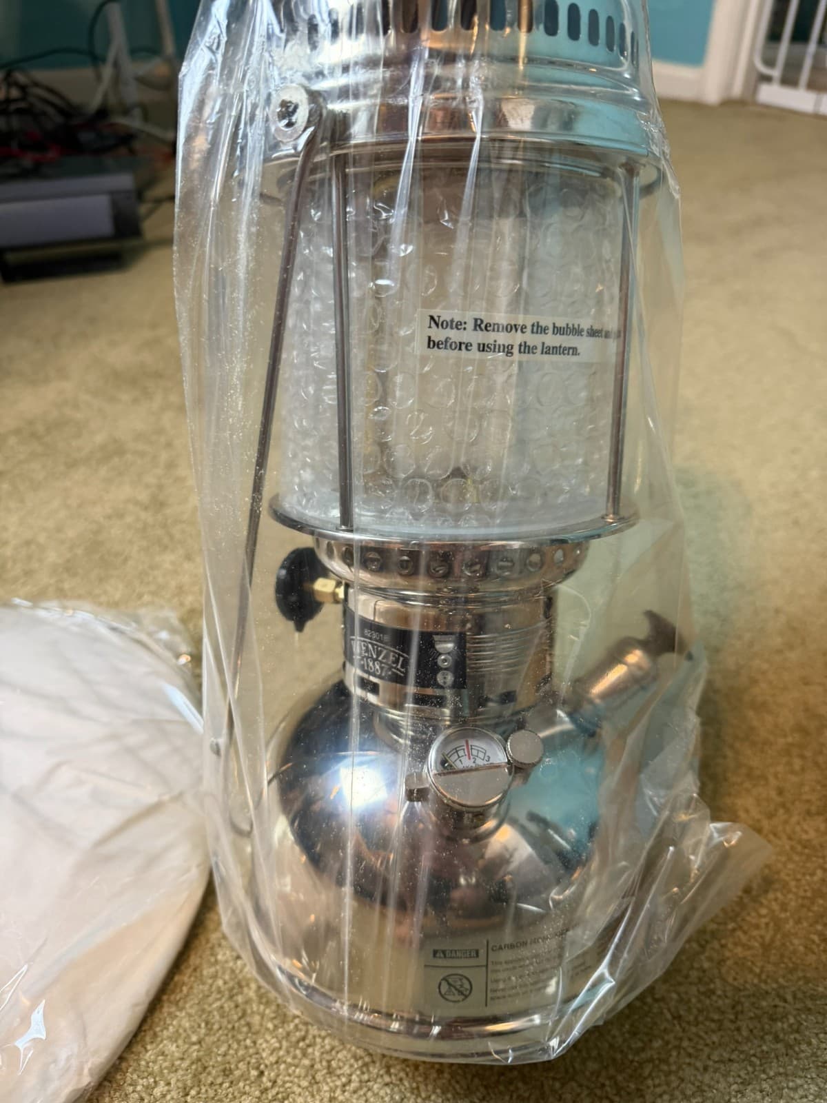 WENZEL Nickel Plated Pressure Lantern Model #823018 New In Original Wooden Crate - Thumbnail 3