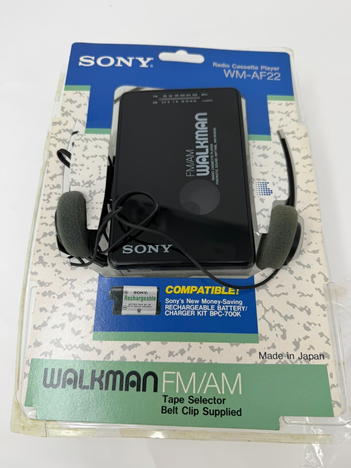 VTG Sony Walkman WM-AF22 AM/FM Cassette Player New Unused Original Open Package - Thumbnail 2