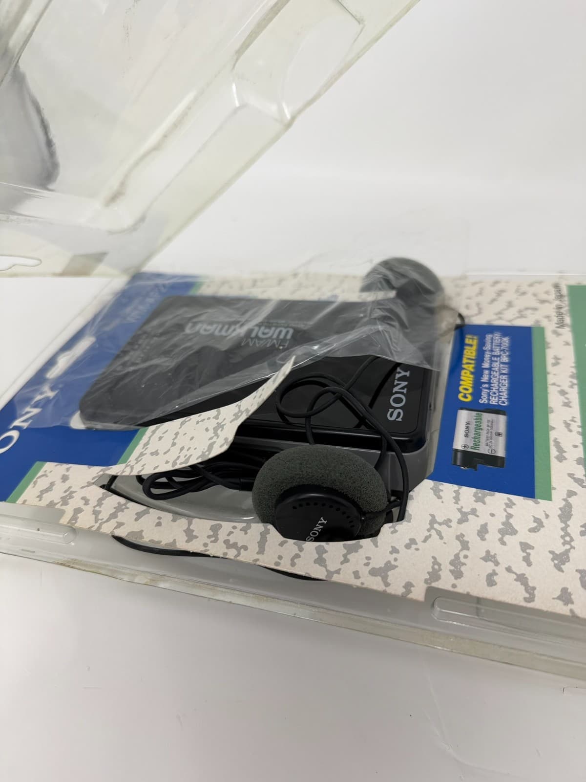 VTG Sony Walkman WM-AF22 AM/FM Cassette Player New Unused Original Open Package - Thumbnail 7