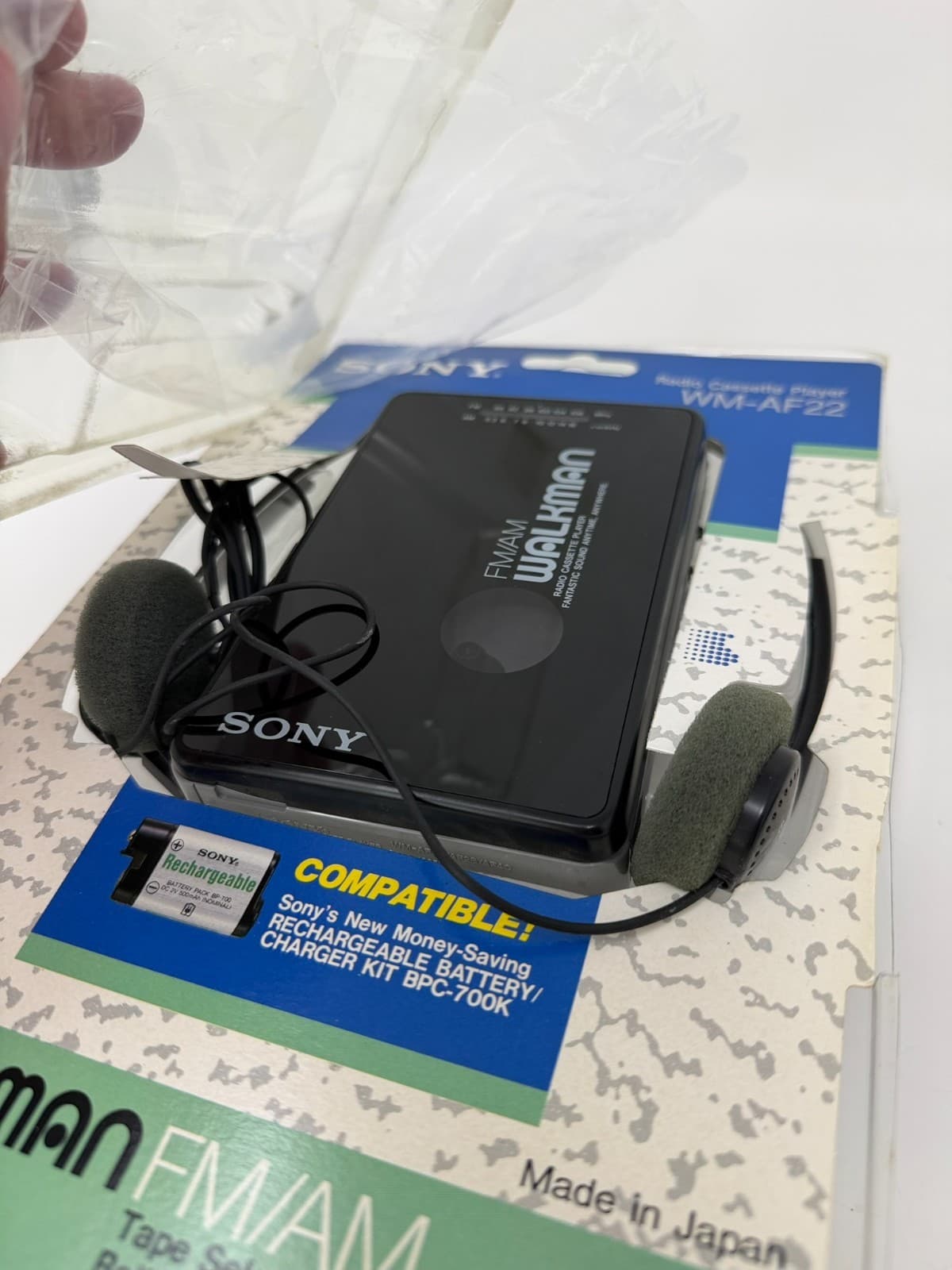 VTG Sony Walkman WM-AF22 AM/FM Cassette Player New Unused Original Open Package - Thumbnail 10